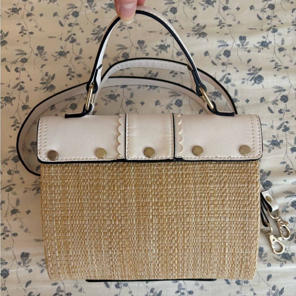 Kelly & Katie White and Tan Shoulder Bag - Picture 4 of 5
